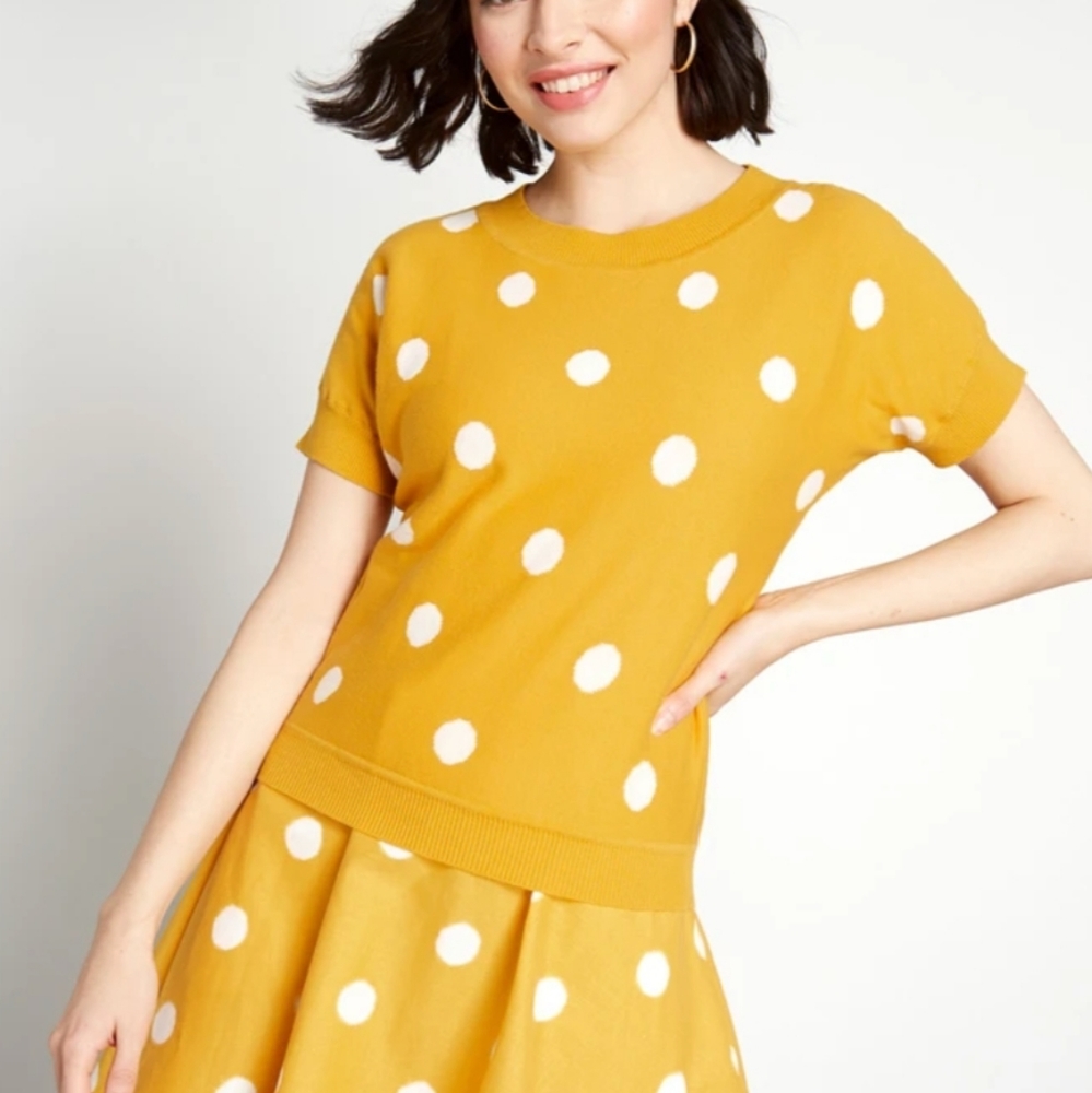 ModCloth Yellow Polka Dot Short Sleeve Sweater